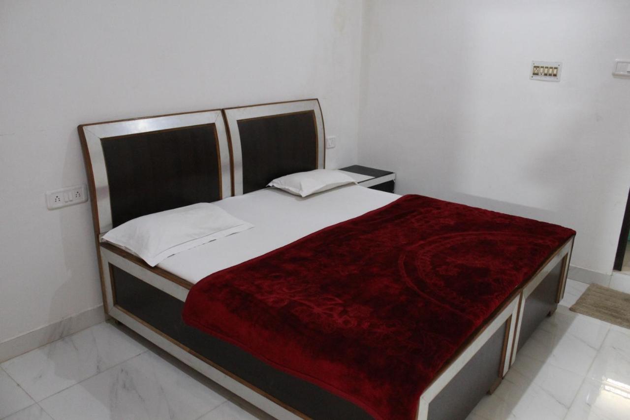 Sunset Backpackers Hostel Orchha Exterior foto